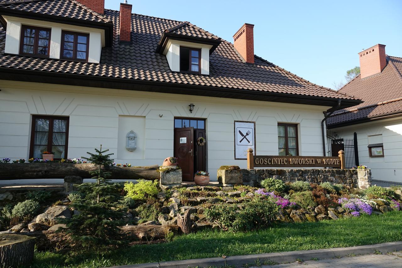 Gosciniec Dworski W Ropie - Pokoje Goscinne Ropa Exterior foto